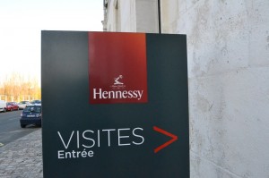 hennessy-tour-sign
