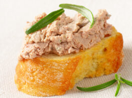 Chicken Liver Pate With Crunchy Baguette